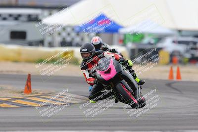 media/Jan-15-2023-SoCal Trackdays (Sun) [[c1237a034a]]/Turn 2 Set 2 (1155am)/